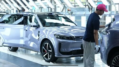 嵐圖全系升級終身三電質保，以“聽勸”定義新能源汽車服務新高度